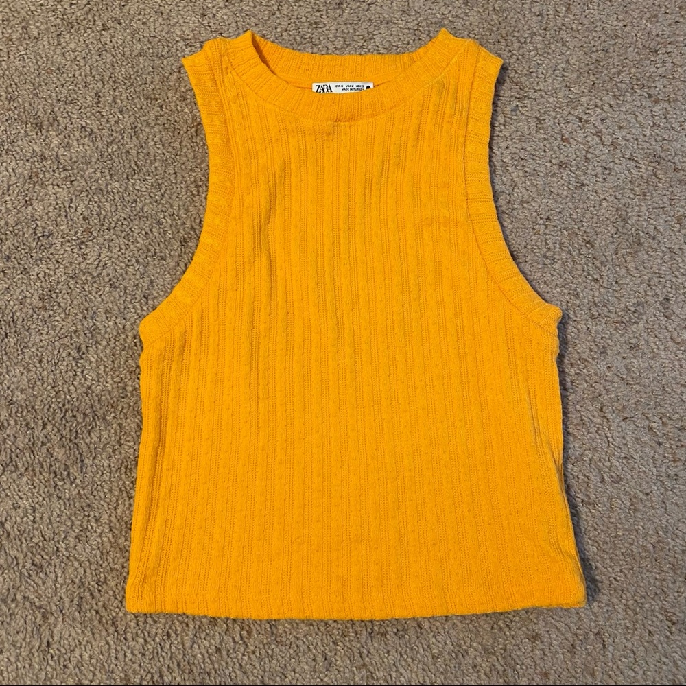 Zara - Orange cropped fitted sweater tank - Size Small